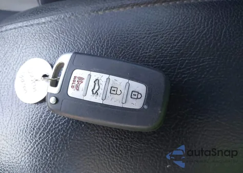 2012 Hyundai Genesis 2.0T Premium z USA, uszkodzony, nr VIN KMHHT6KD1CU077921